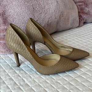 Jessica Simpson Textured Brown Heels